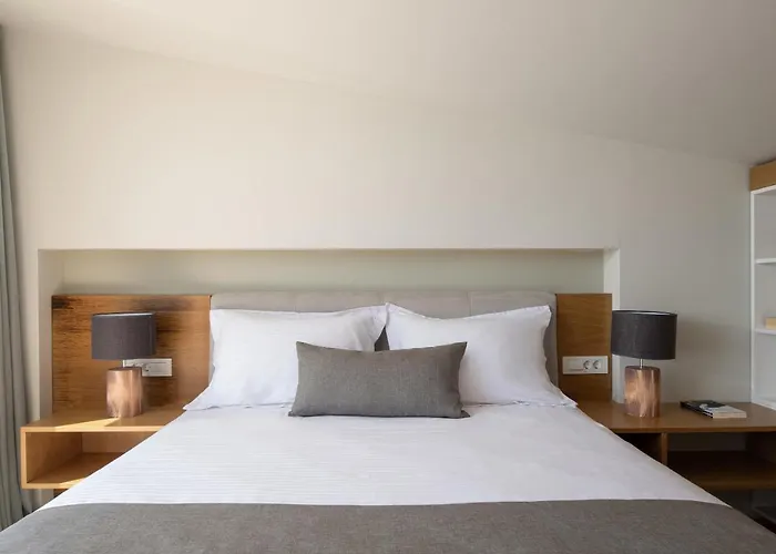 Exclusive Pappas Sárti